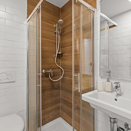 New!!!apartment Old Town Square דירה